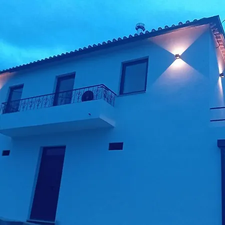 Casa Dos Bardos * Alvacoes do Corgo