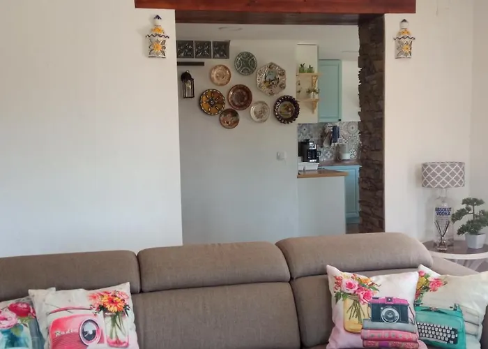 Casa Dos Bardos Holiday home Alvacoes do Corgo